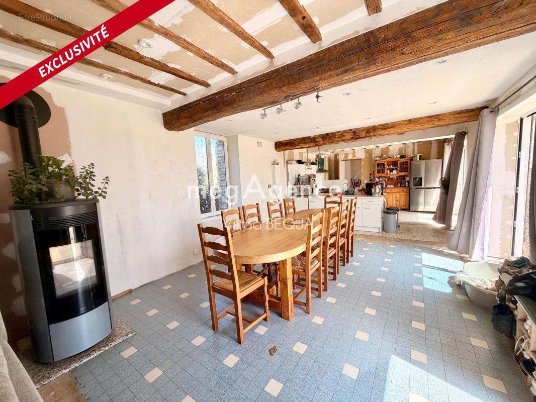 Superbe longère de caractère – 167 m² – Terrain de 4 580 - photo 4