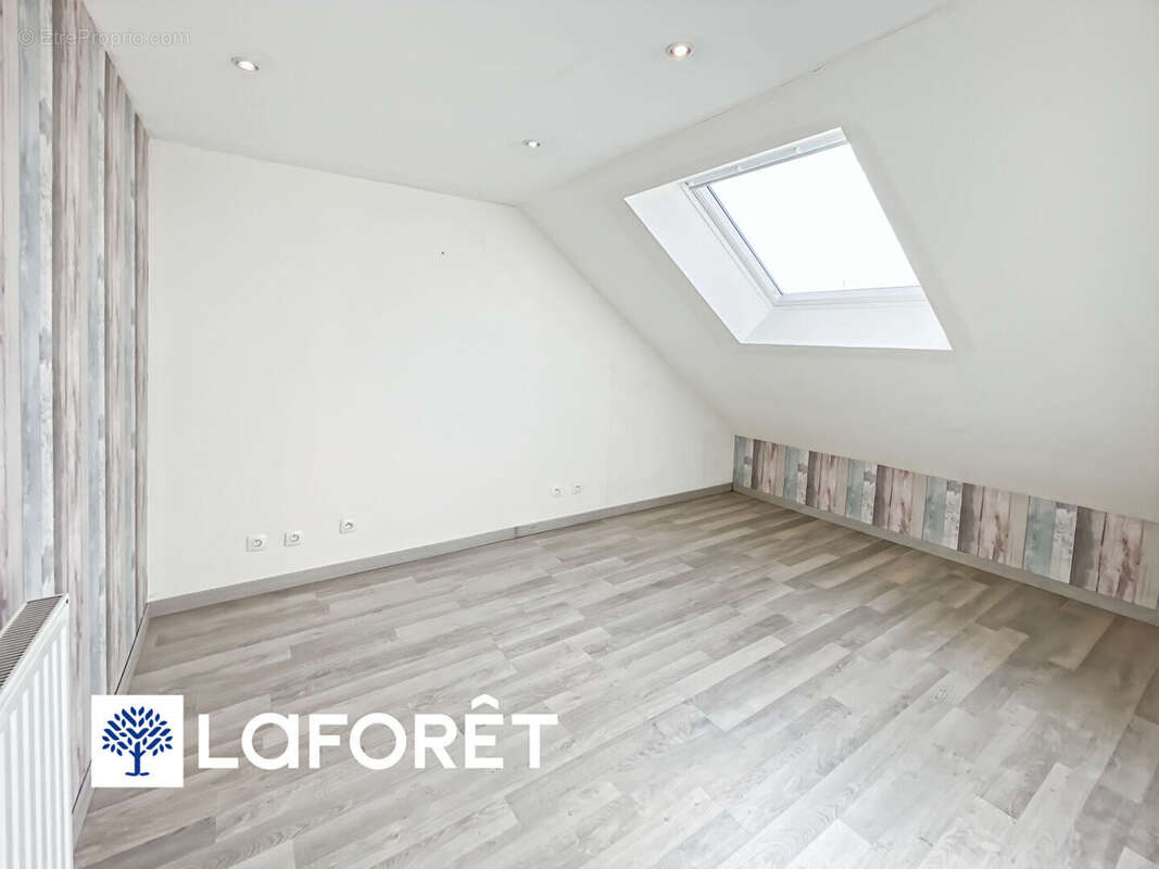 Maison à VILLIERS-SUR-ORGE