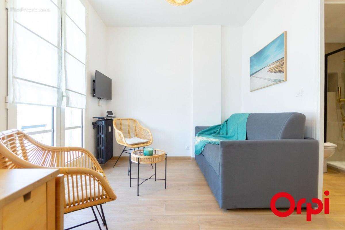 Appartement à MARSEILLE-7E