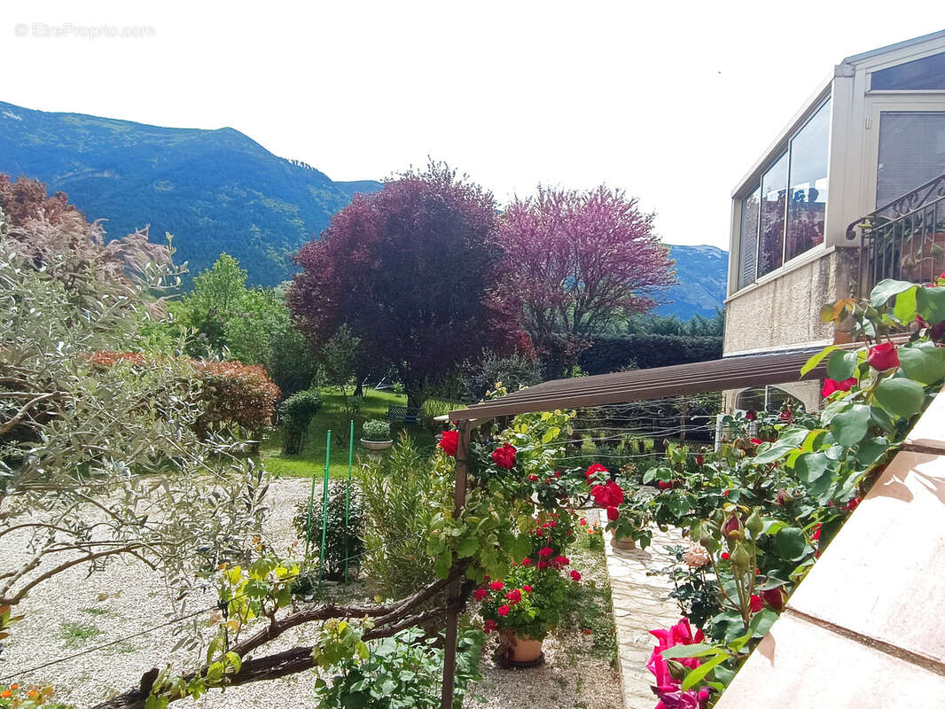 Savoillan / maison a vendre sur 1.3ha de terrain, vue imprenable - photo 5