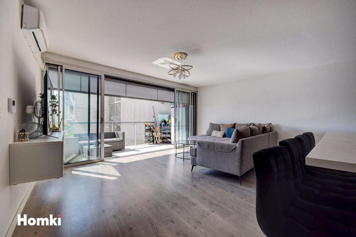 Appartement à MARSEILLE-4E