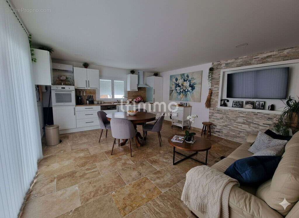 Maison 121 m² + Dépendance 55 m² - St Sulpice et Cameyrac - photo 9