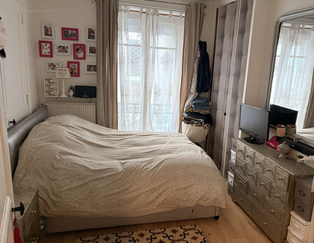 Appartement à PARIS-10E