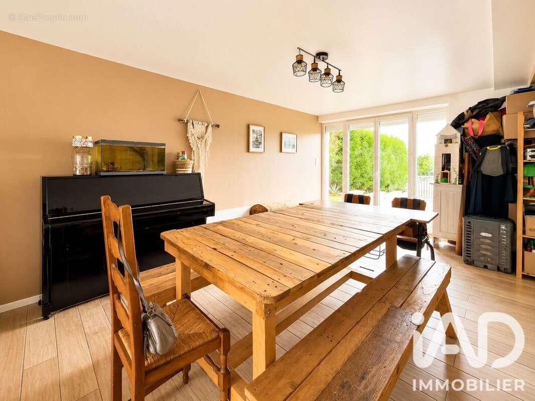 Maison 110 m² à Favars  - photo 2