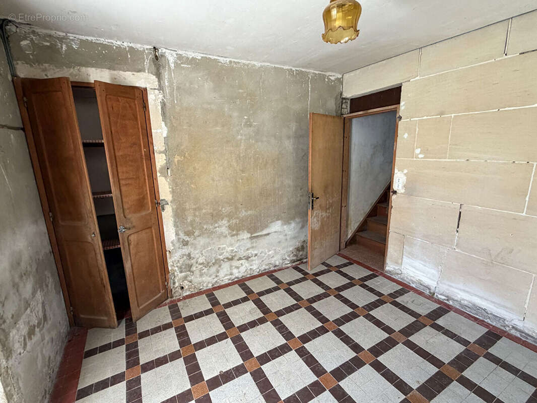 Maison en pierre à rénover - photo 9