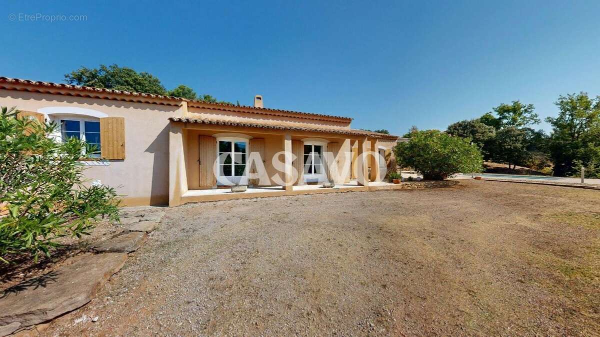 Maison à POURRIERES