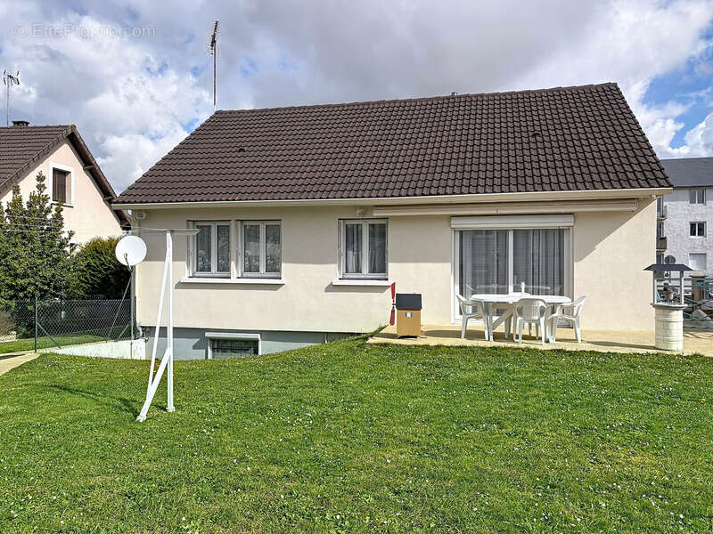 Maison à ETAMPES