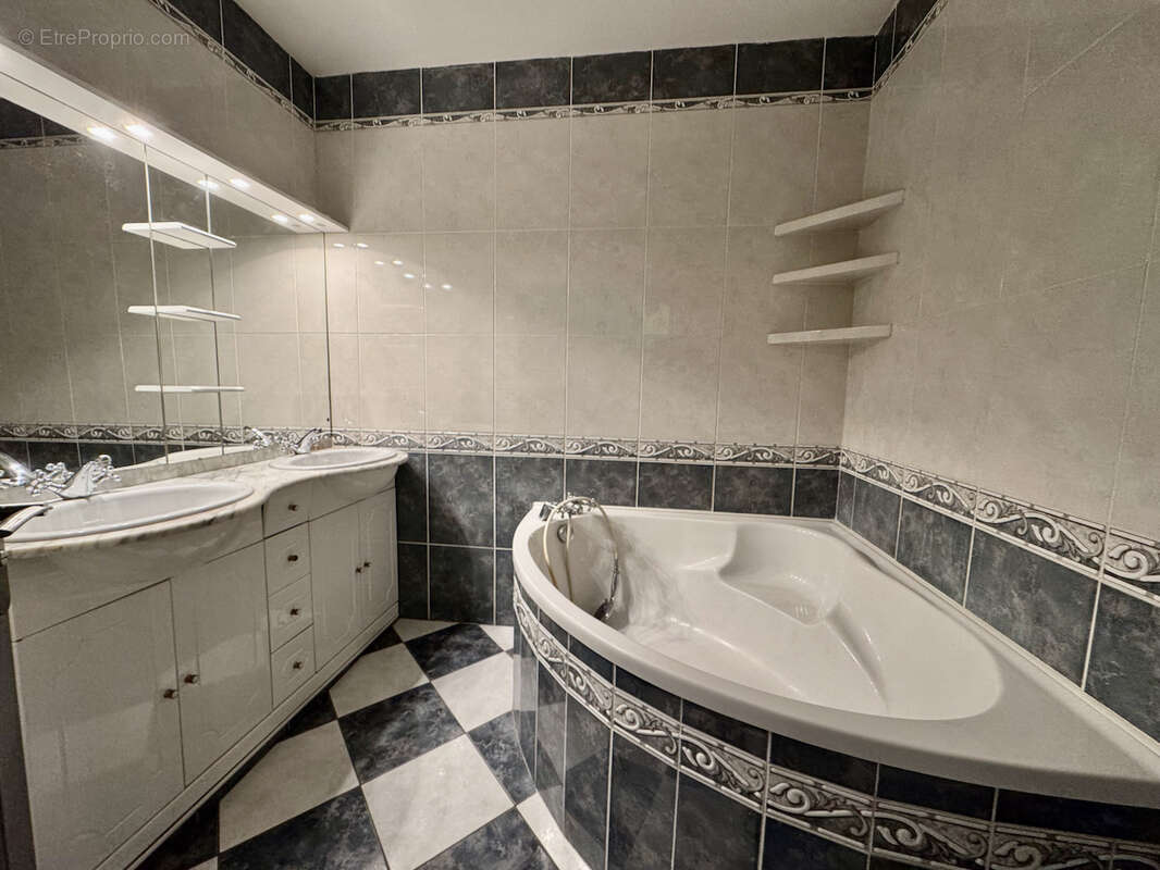 Maison à VILLENEUVE-SUR-LOT