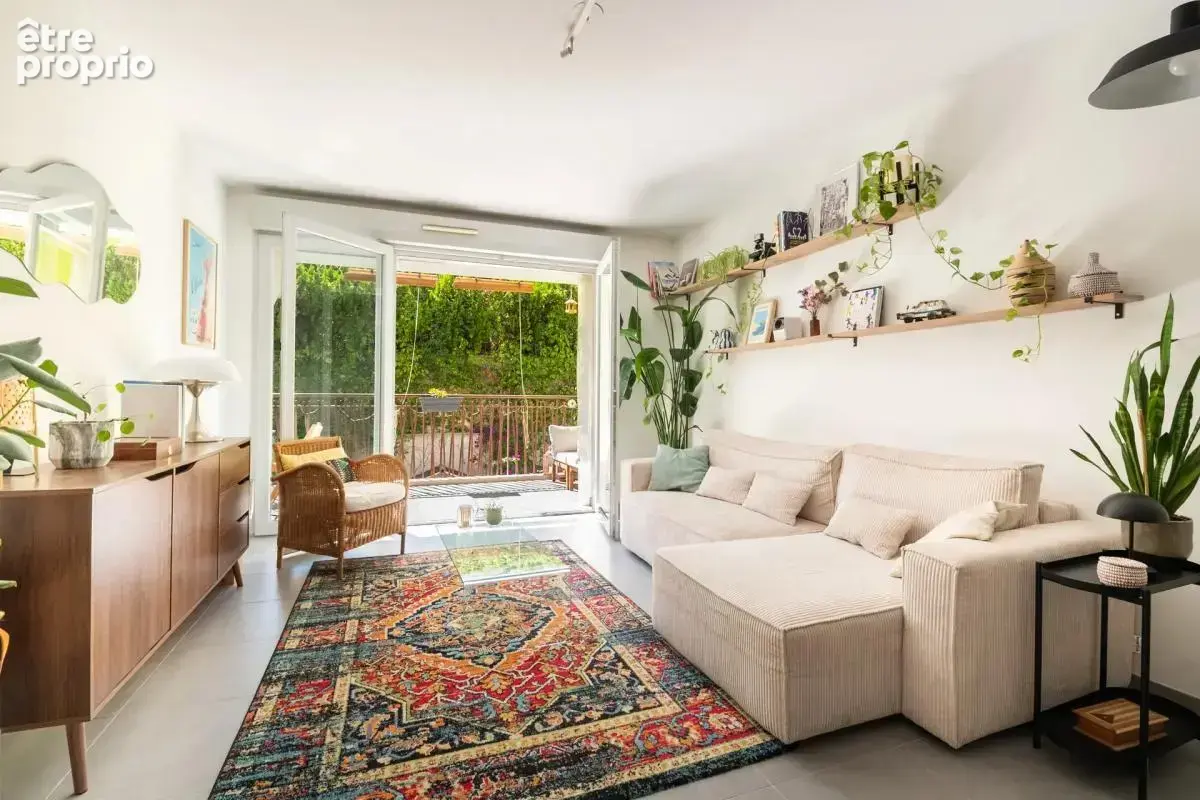 A vendre t3 renove avec garage et terrasse a marseille 13004 - photo 4