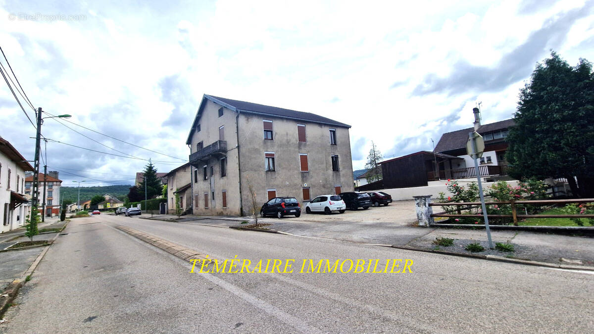 Appartement à CHAMPAGNOLE