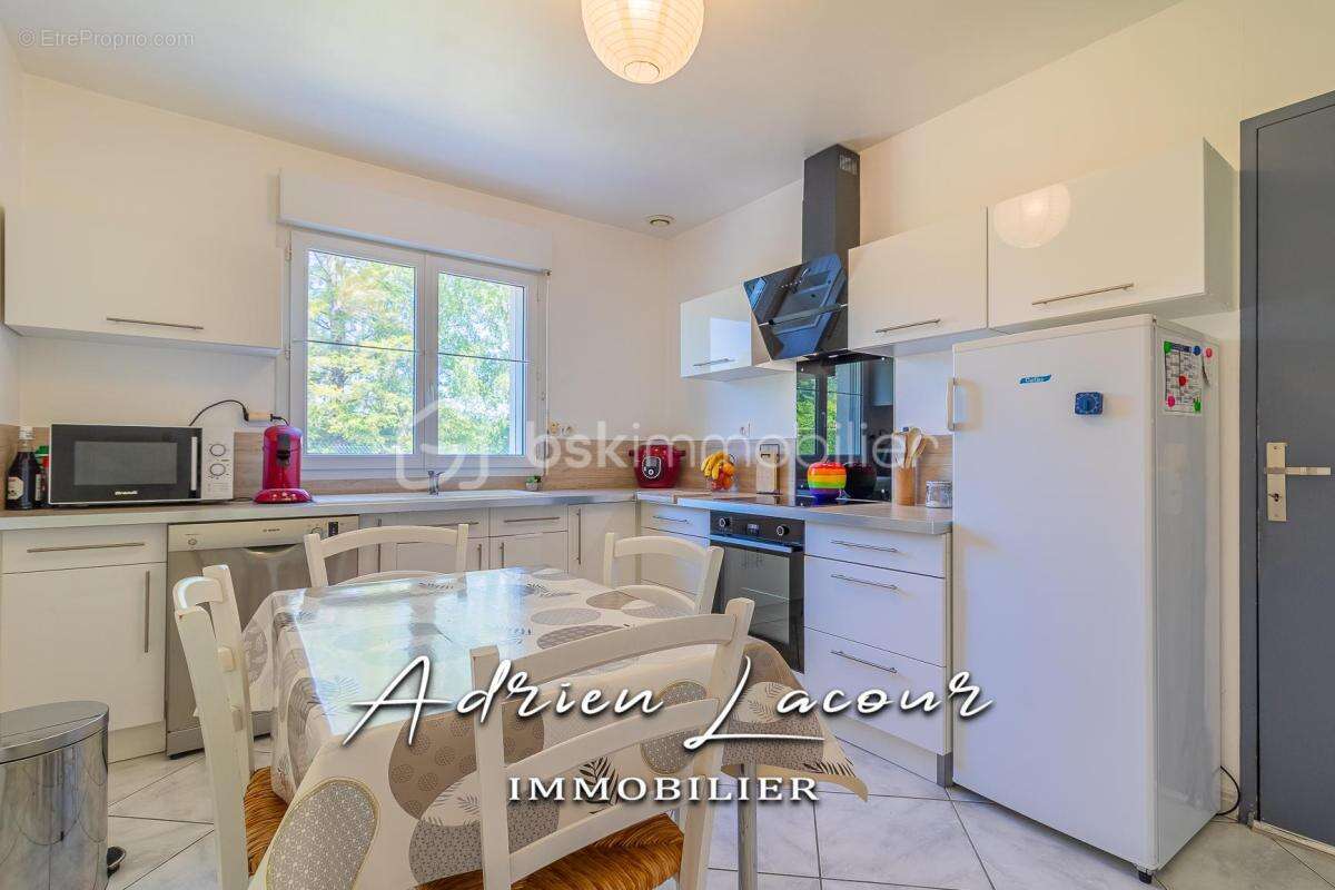 Jolie maison familiale au centre du village - photo 4