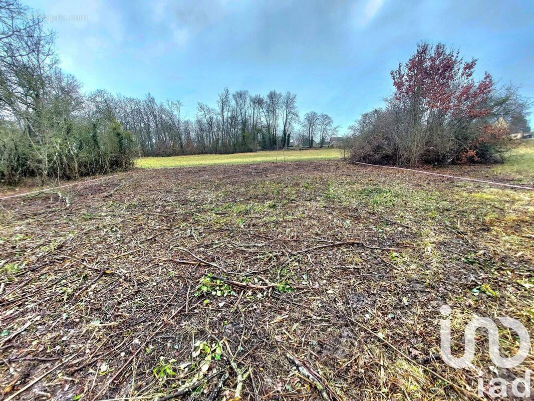 Photo 1 - Terrain à JOUY-SUR-MORIN