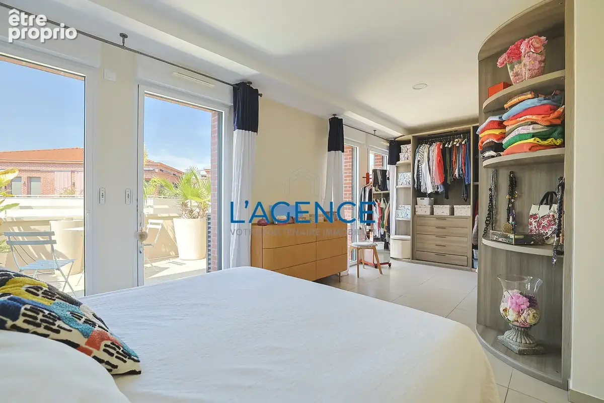 Appartement 'toit terrasse ' dans une résidence de standing avec une terrasse de 66m2 et deux garages - photo 6