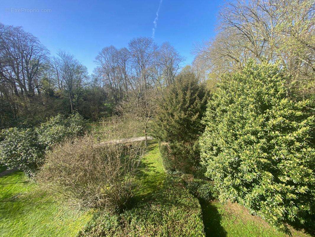 Appartement à TORCY