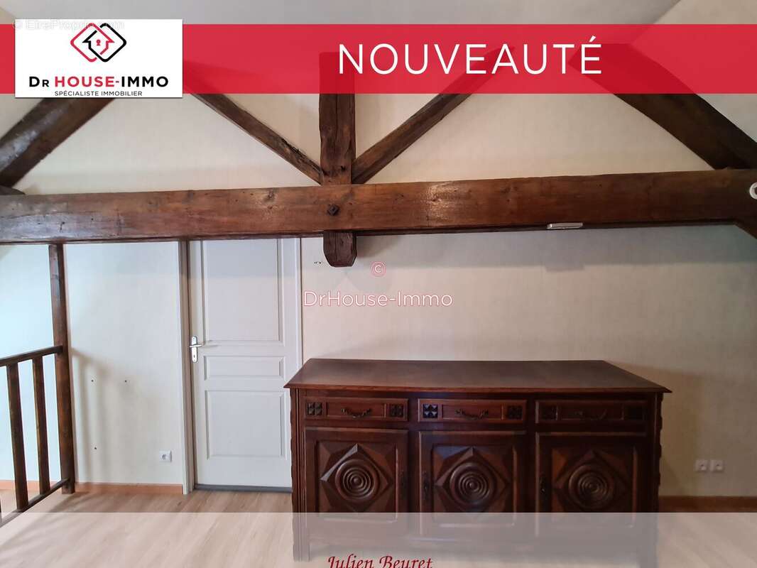 Maison à HUANNE-MONTMARTIN