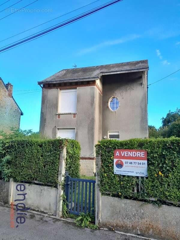 Maison à PRIX-LES-MEZIERES