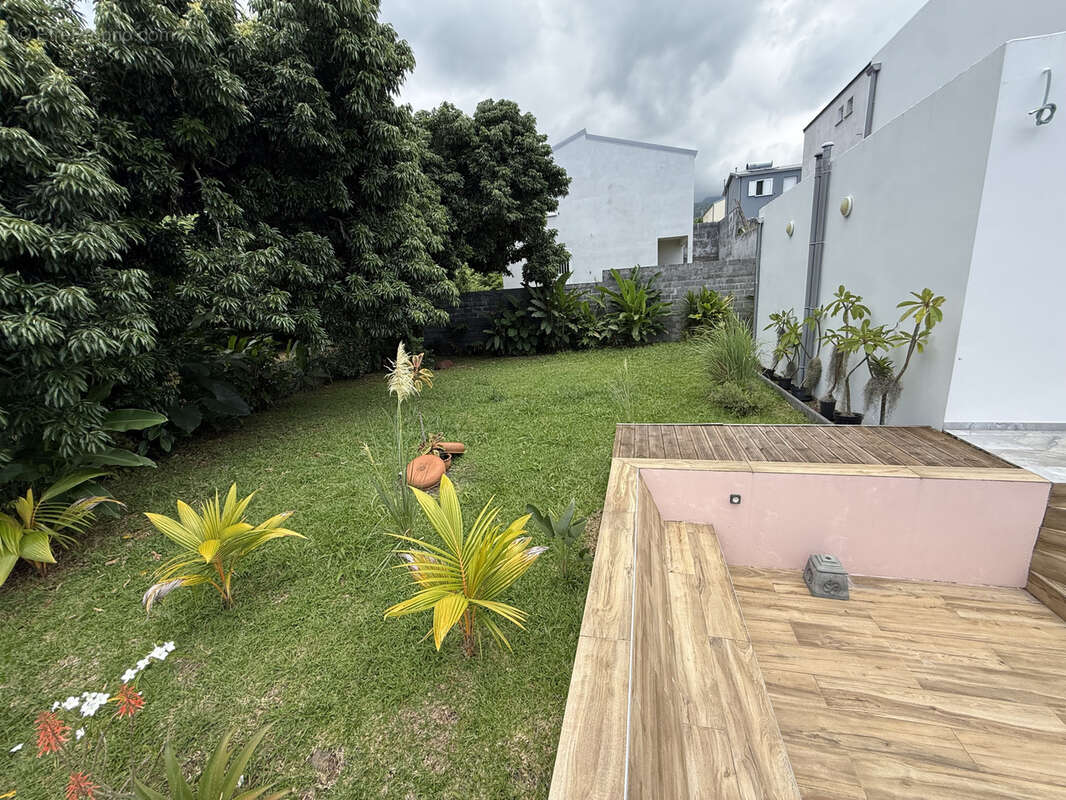 Maison à SAINTE-ROSE