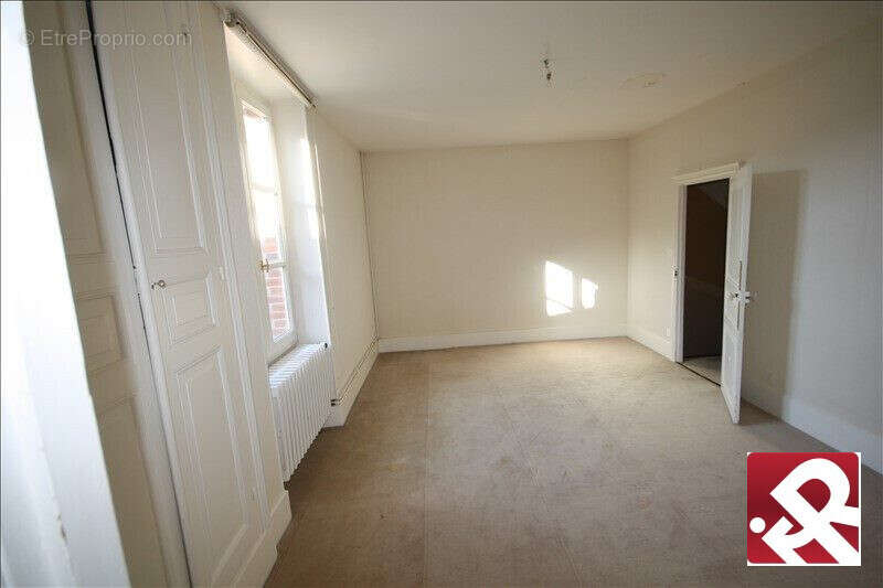 Maison à SAINT-VAURY