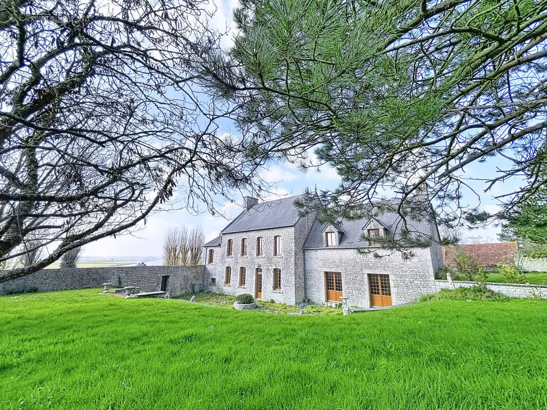 Maison à LIESVILLE-SUR-DOUVE