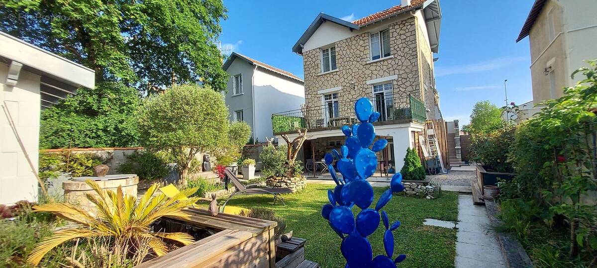 Maison à ROCHEFORT