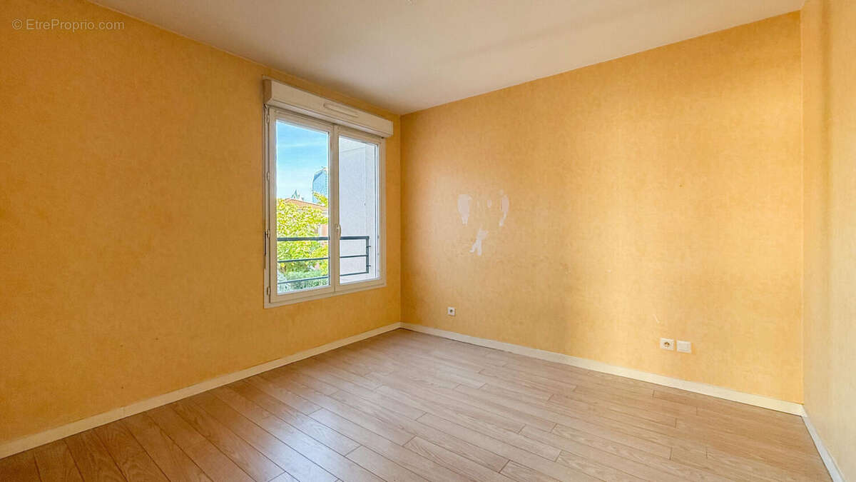 Appartement à NANTERRE