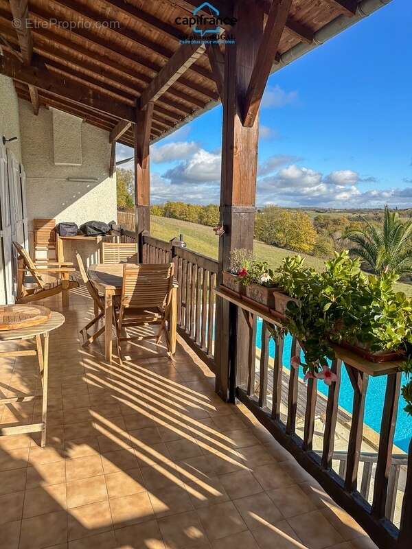 Maison à MONTESQUIEU