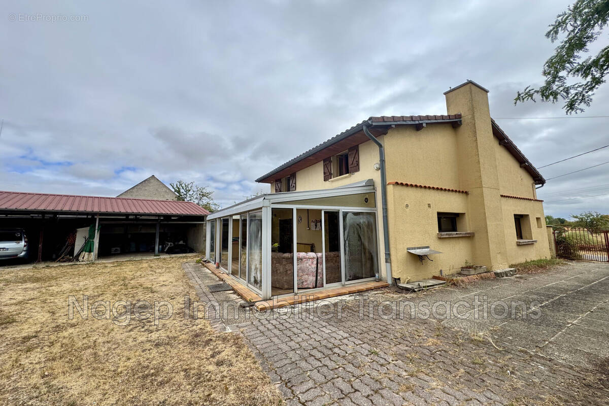 Maison à BROUT-VERNET