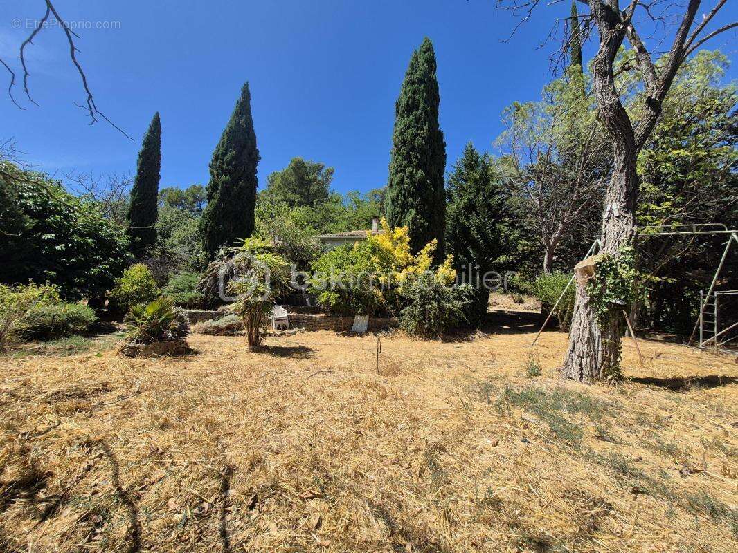Gareoult: maison de plain-pied de 90 m2 sur un terrain de 1650 m2 - photo 11