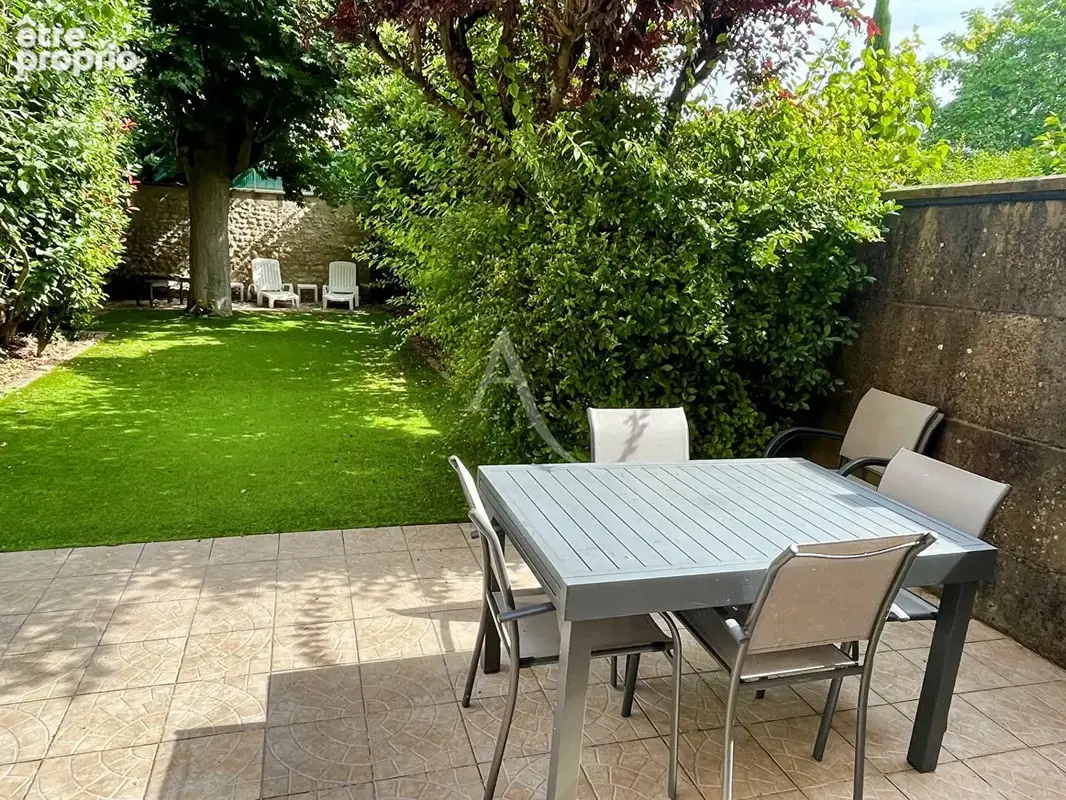 Quartier Théâtre - Maison 167m² + Jardin - photo 7