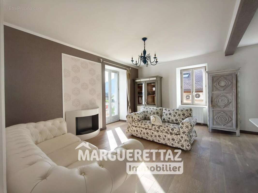 Appartement à LA ROCHE-SUR-FORON