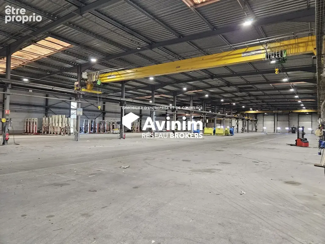 Commerce 10 584 m² à vendre à Attignat (01340) - photo 2