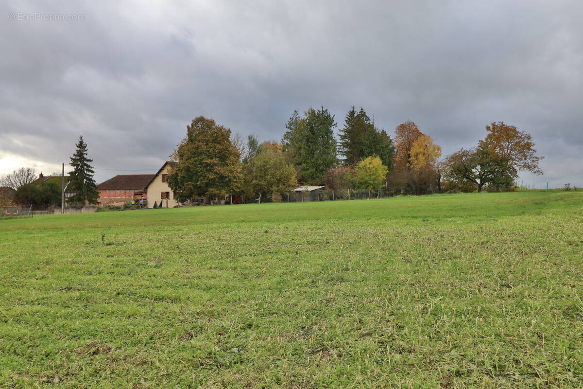 Terrain à ONJON