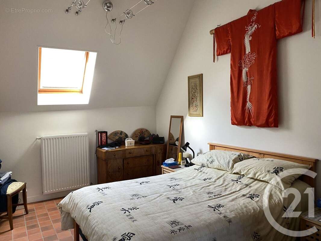 Maison à VAILLY-SUR-SAULDRE