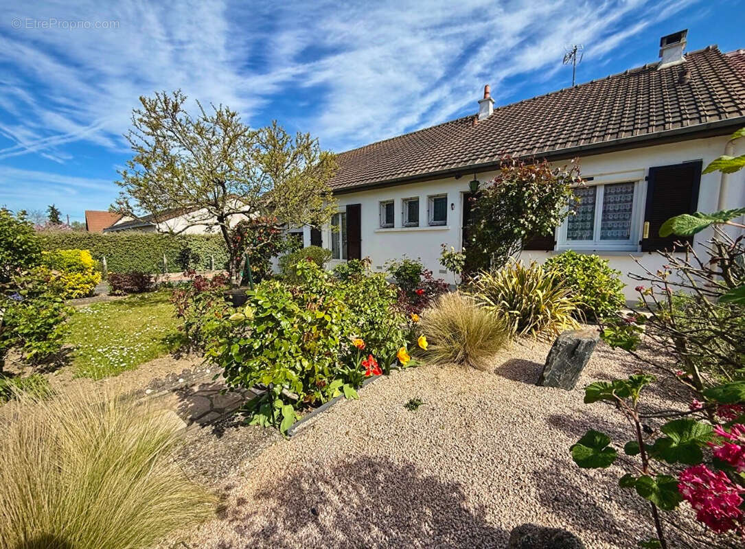 Maison à CHAMBRAY-LES-TOURS