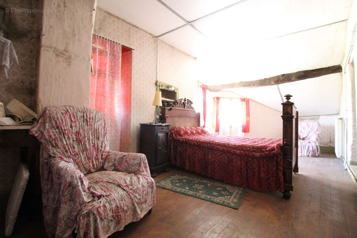 Maison à MOUNES-PROHENCOUX