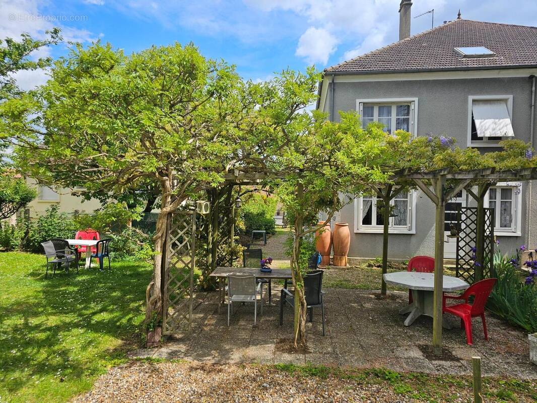 Photo 1 - Maison à BEAUVAIS