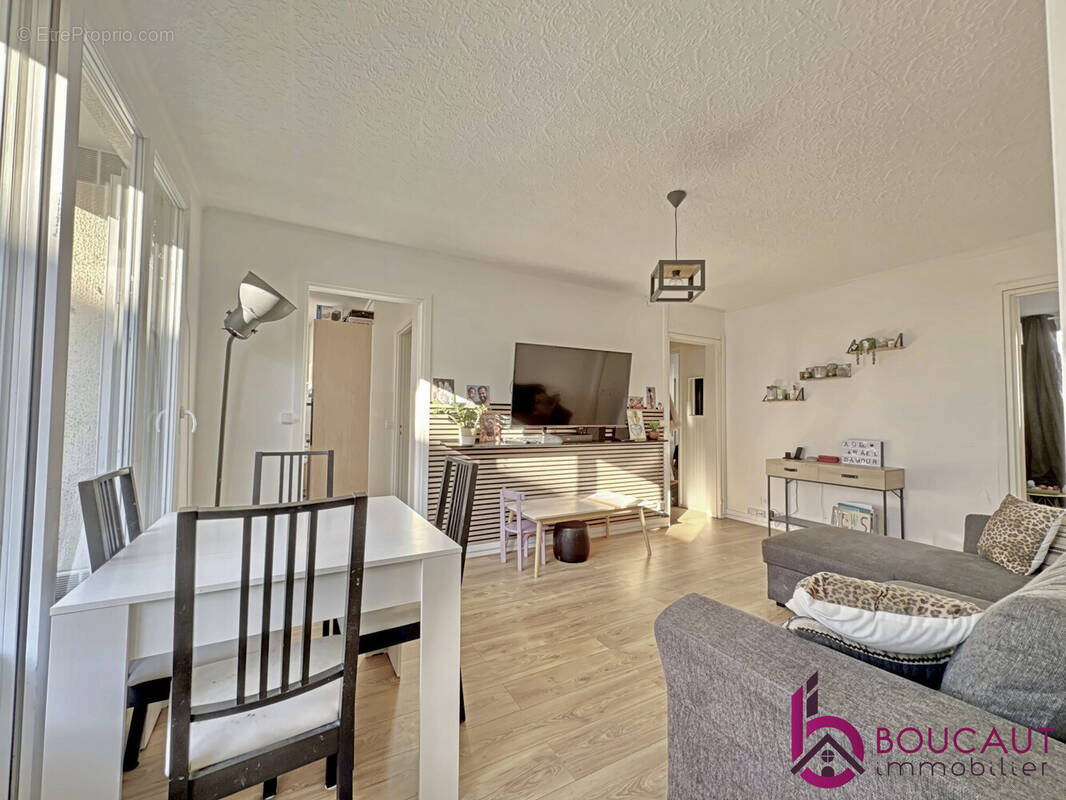 Appartement à LE PLESSIS-ROBINSON