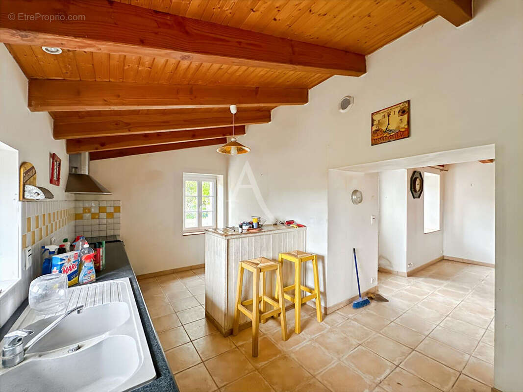 Maison à LE PERRIER