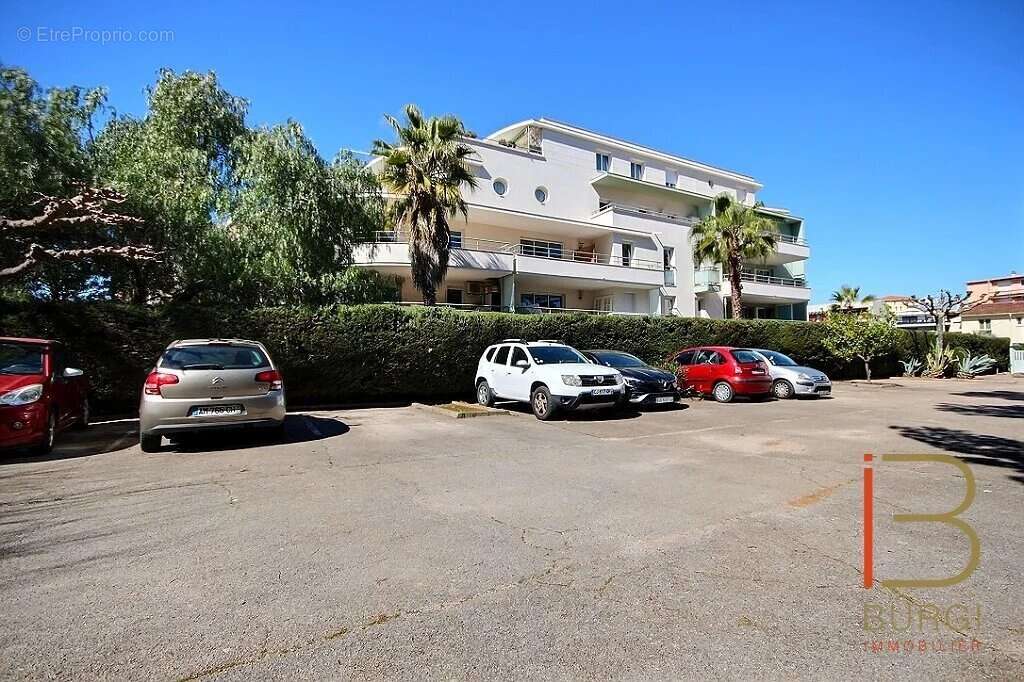 Appartement à SAINT-RAPHAEL