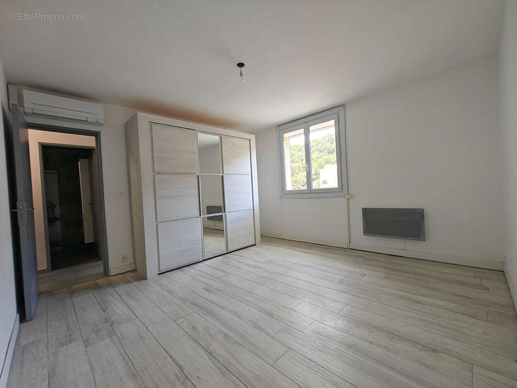 Appartement à LA GARDE