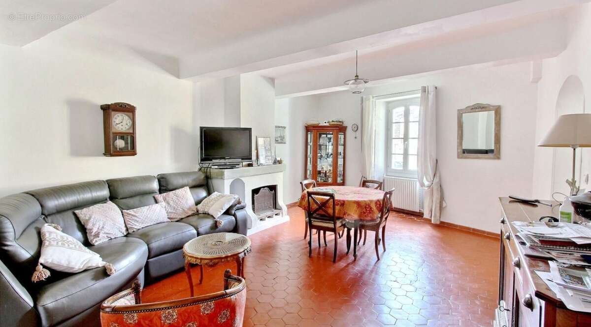 En exclusivite flassans sur issole maison de maitre 4 chambres - photo 3