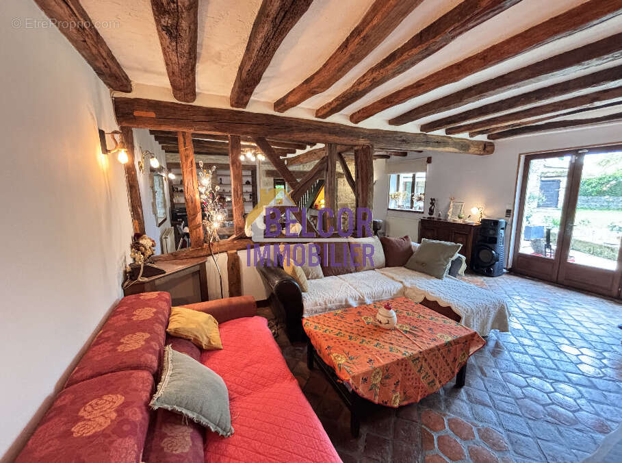 Maison à ONDREVILLE-SUR-ESSONNE