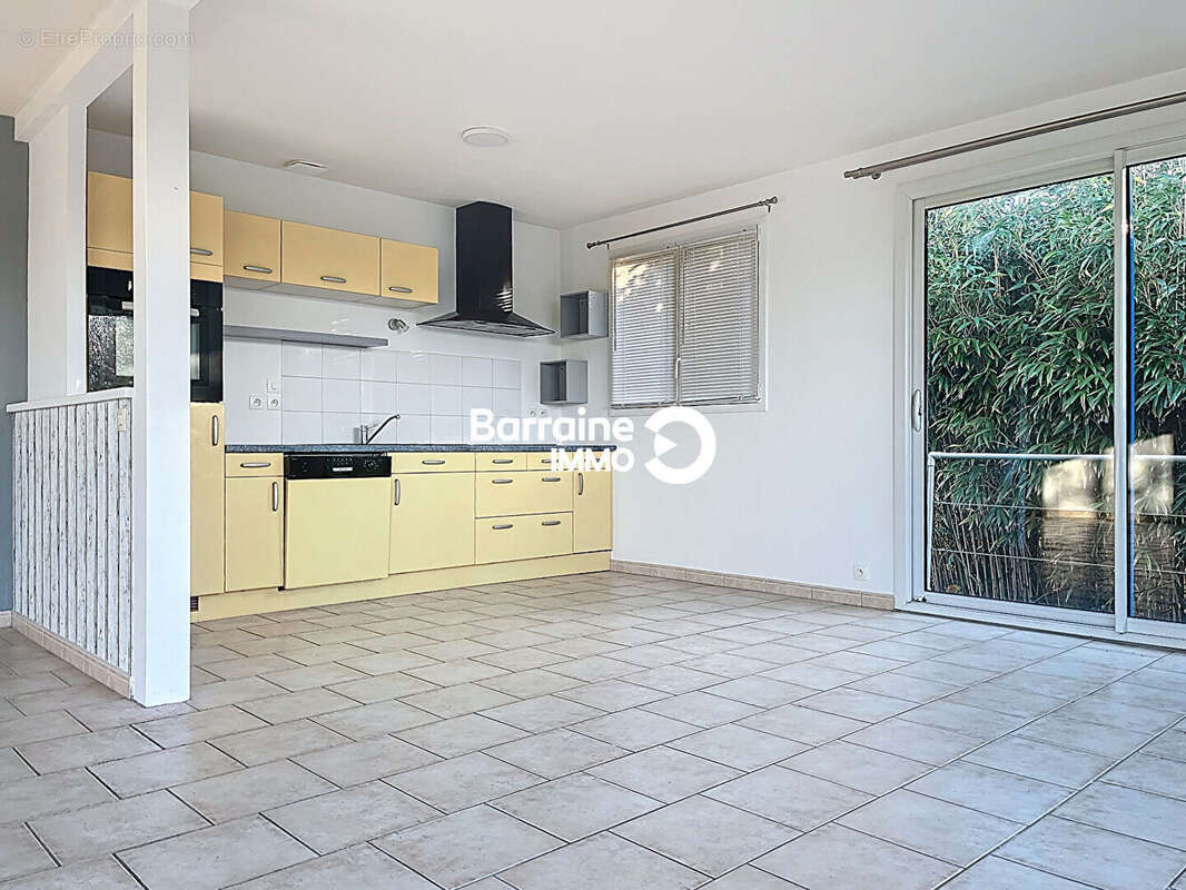 Maison à CAMARET-SUR-MER