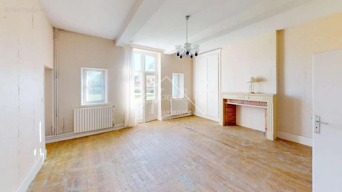 Maison à SALIGNY-SUR-ROUDON