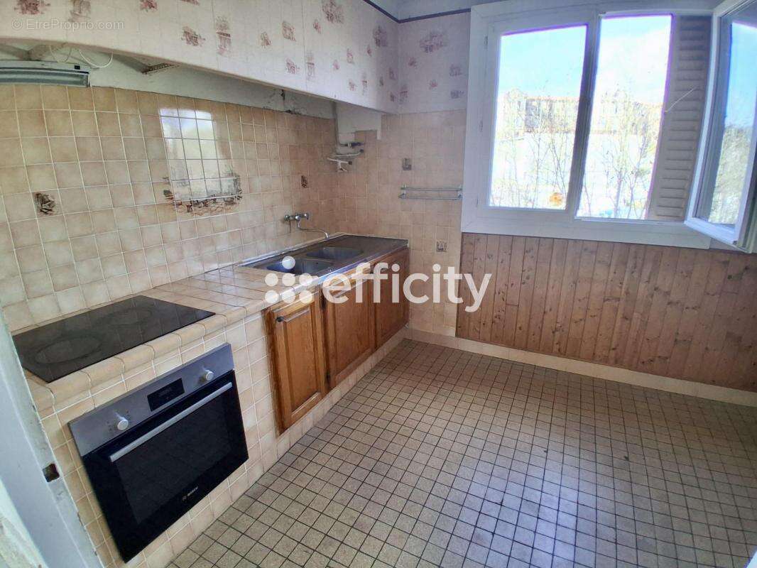 Appartement à MARSEILLE-15E