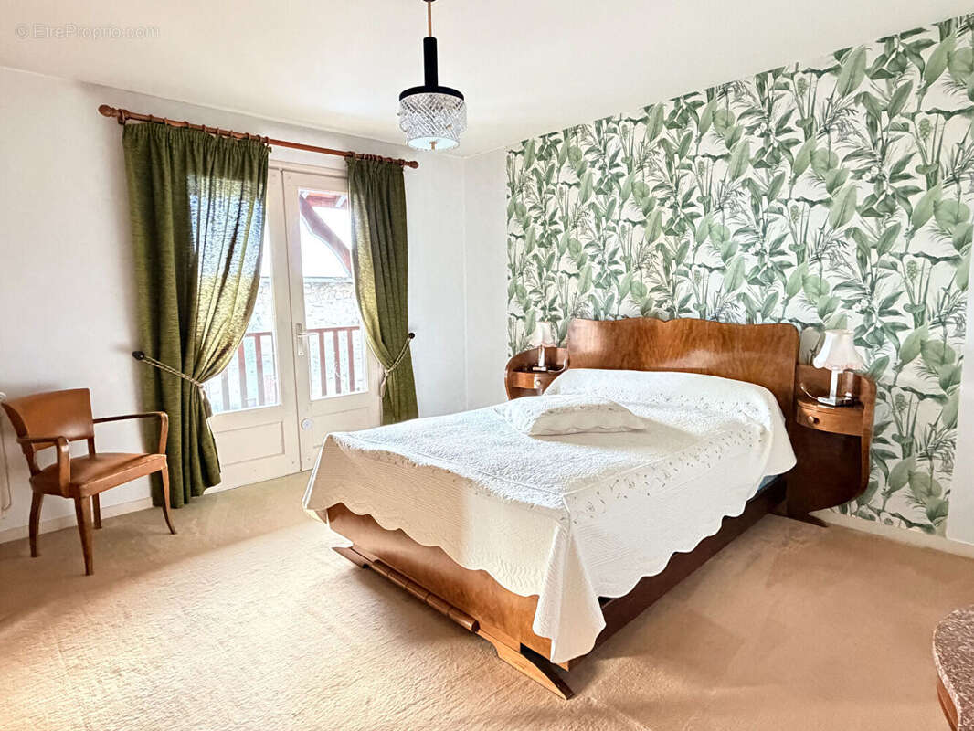 Maison à HAUTEVILLE-LOMPNES