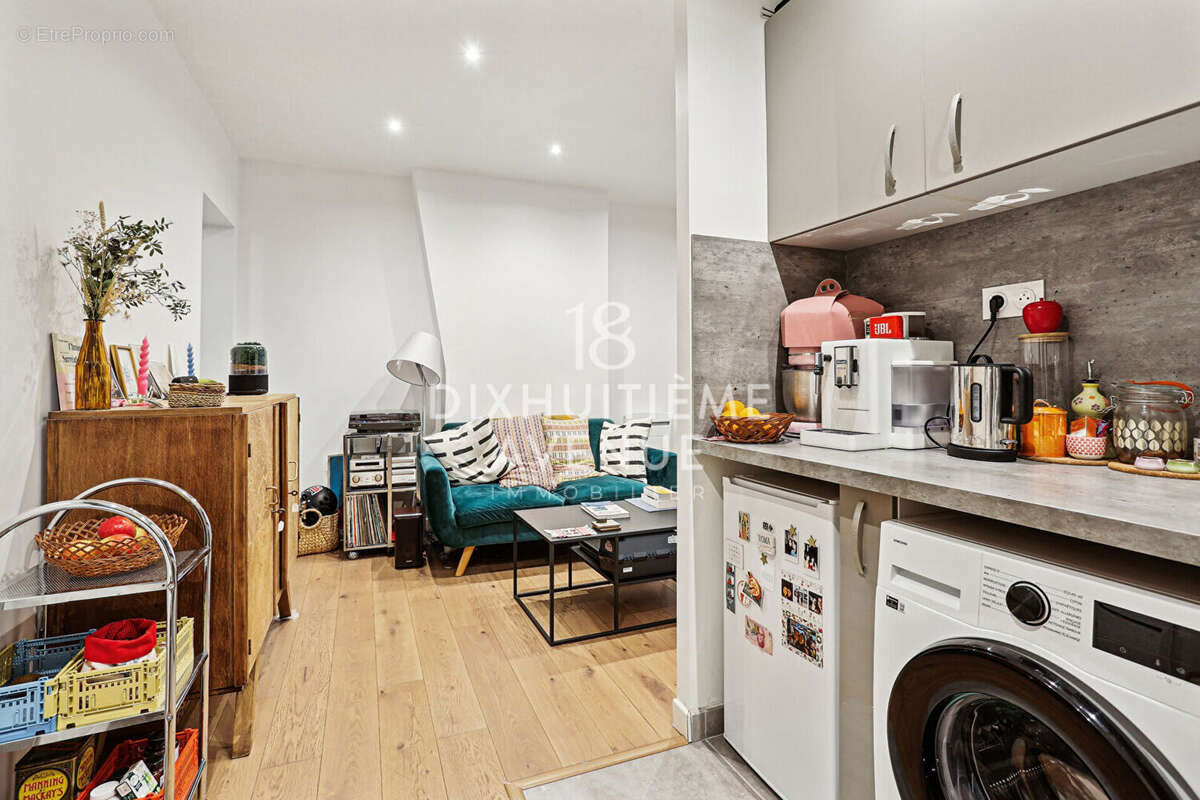 Appartement à PARIS-18E