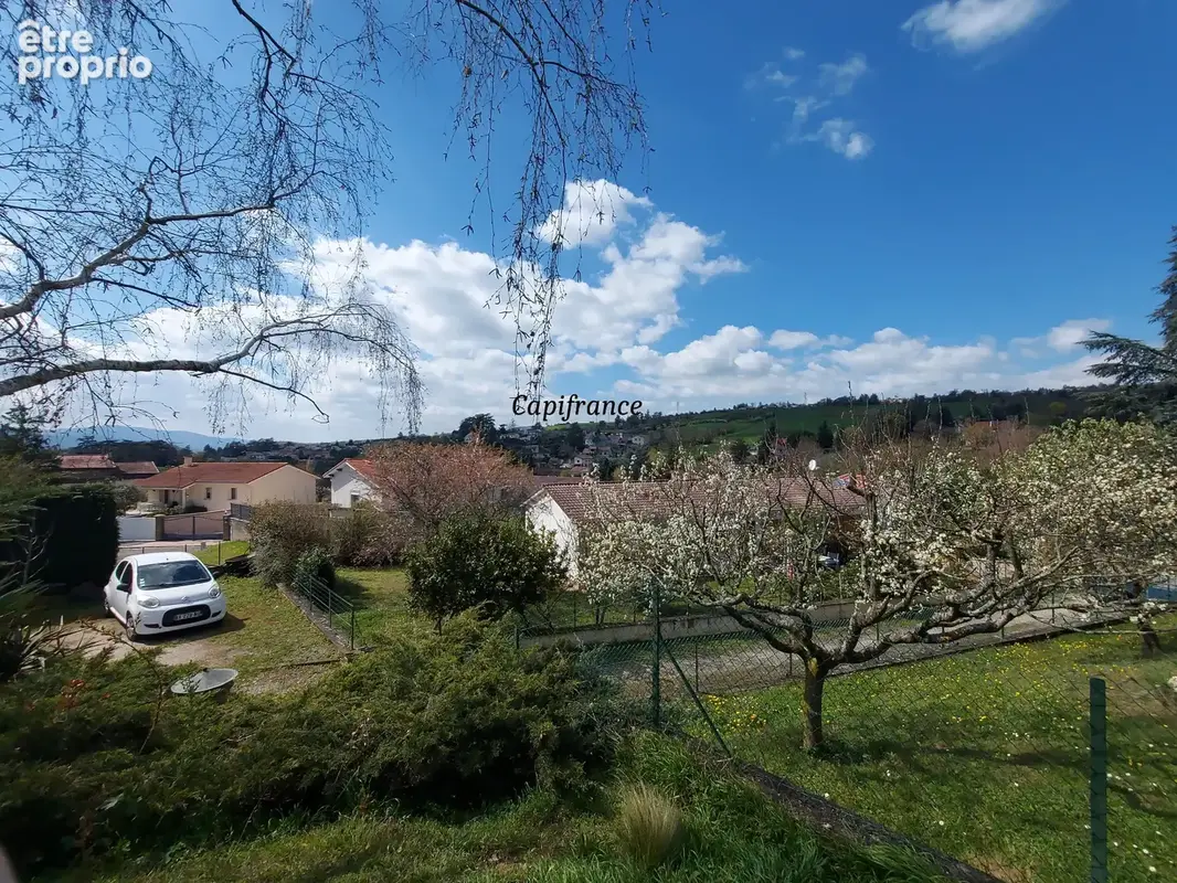 Maison familiale avec grand terrain, piscine – Saint-Martin-la-Plaine - photo 5