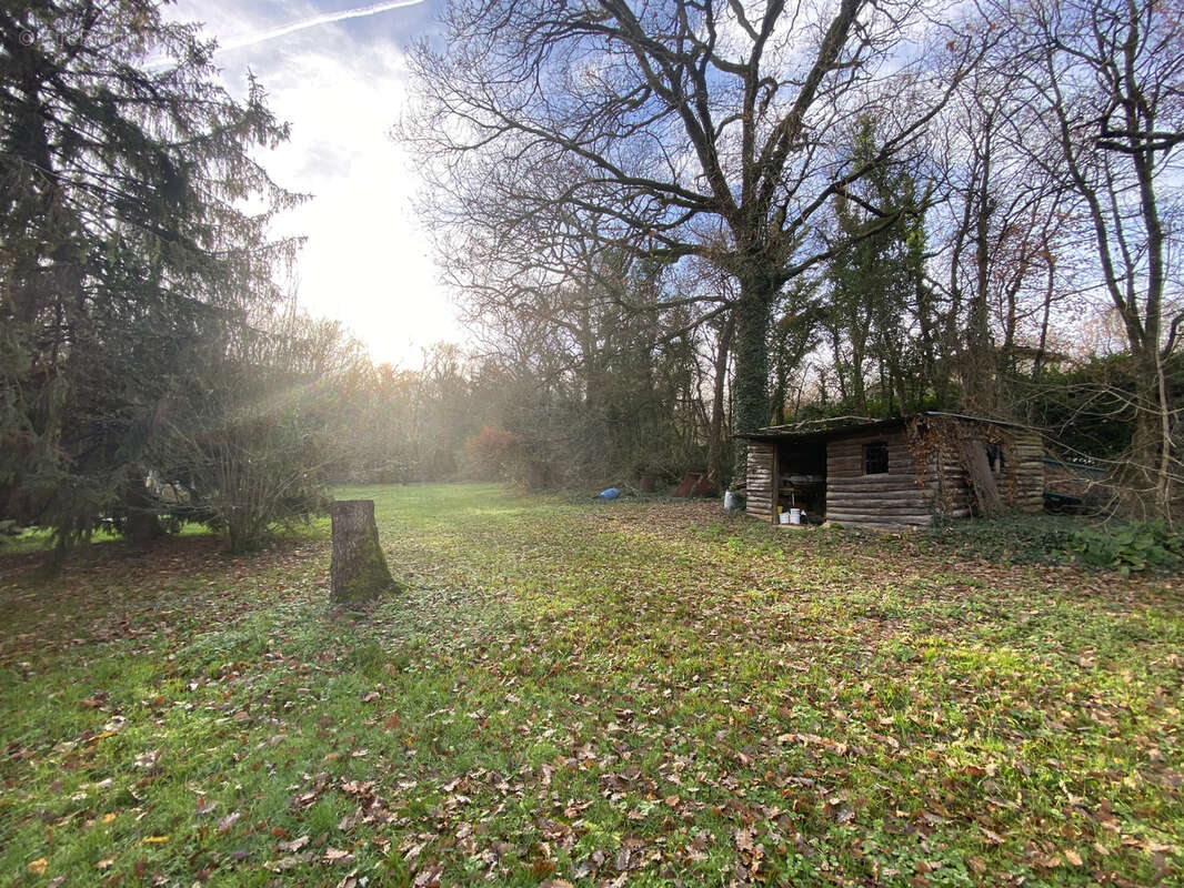 Maison à ROULLET-SAINT-ESTEPHE