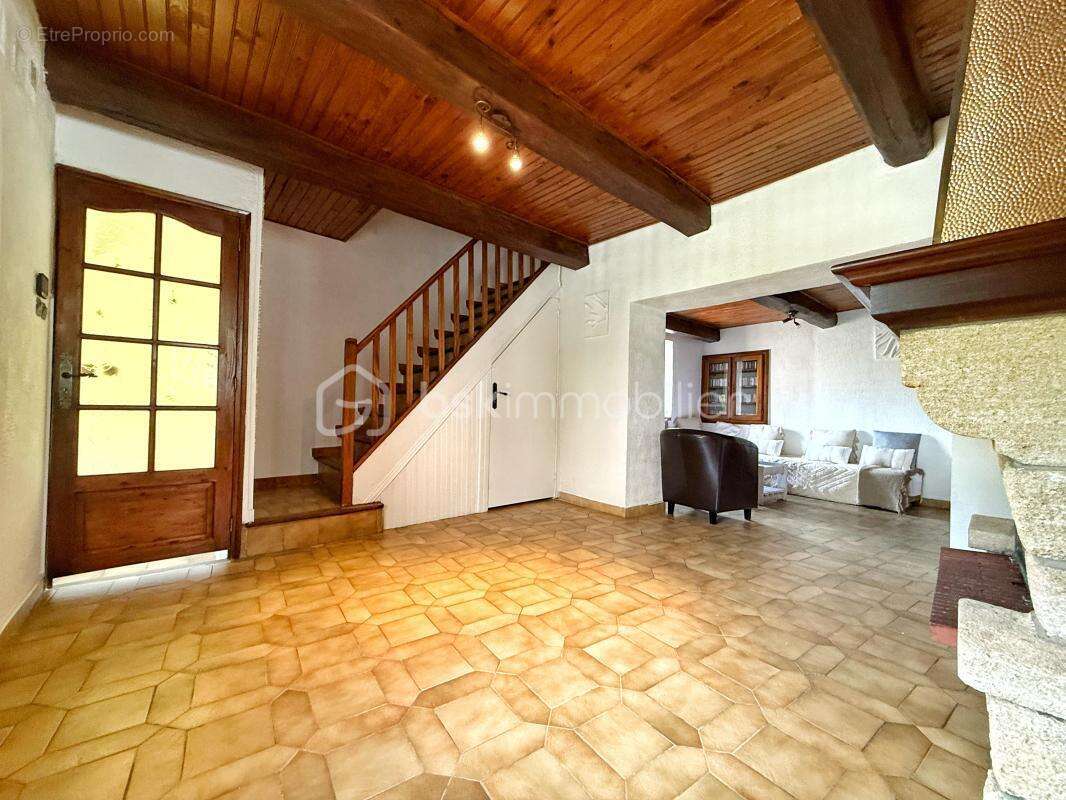 Maison de caractère r+2 – 140 m² – 7 pièces – t3 indépendant – charme & rentabilité - photo 11